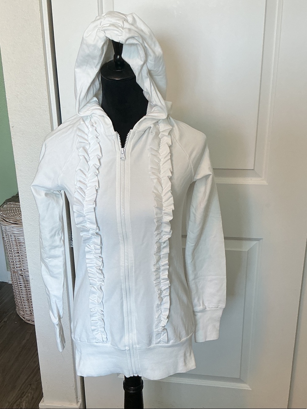 China Doll White Ruffle Zip-Up Teddy Hoodie Jacket M NWT 🇺🇸🇺🇸